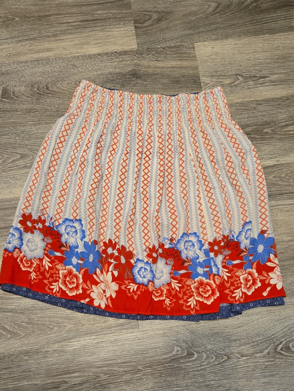 Cabi 767 Reversible Floral Skirt Size XS